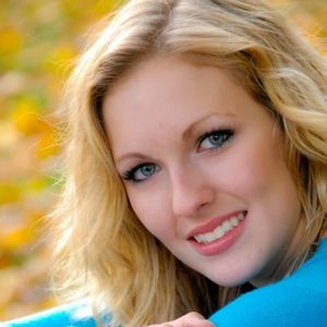 Meet your Posher, Cassandra